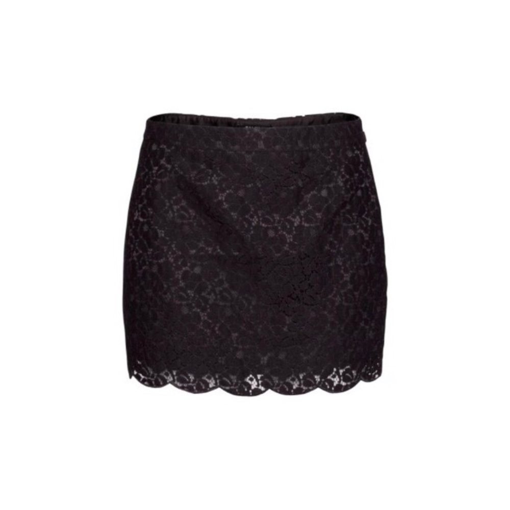 *SALE* Aritzia black lace skirt